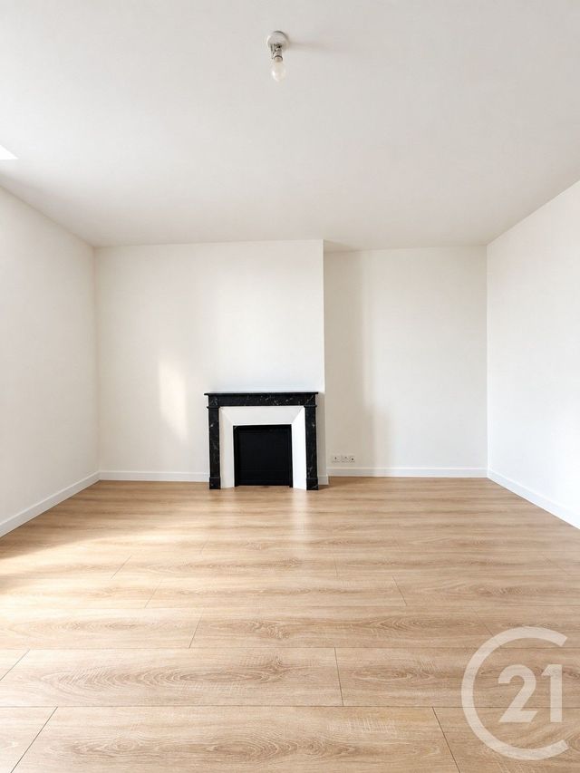 Appartement F4 à louer - 4 pièces - 89.5 m2 - YZEURE - 03 - AUVERGNE - Century 21 Pierre Immobilier