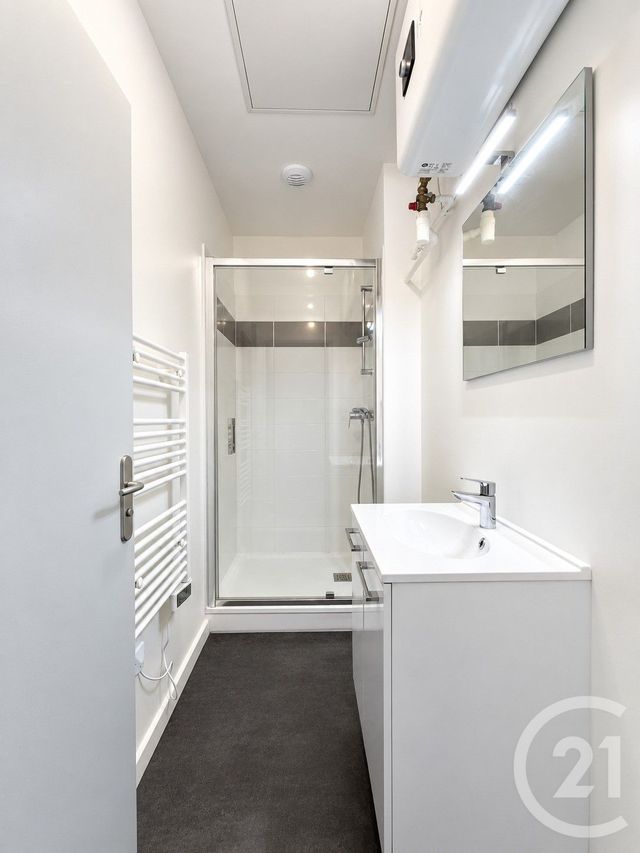 Appartement F4 à louer - 4 pièces - 89.5 m2 - YZEURE - 03 - AUVERGNE - Century 21 Pierre Immobilier