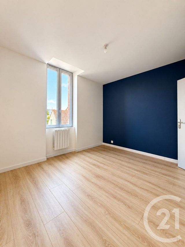 Appartement F4 à louer - 4 pièces - 89.5 m2 - YZEURE - 03 - AUVERGNE - Century 21 Pierre Immobilier