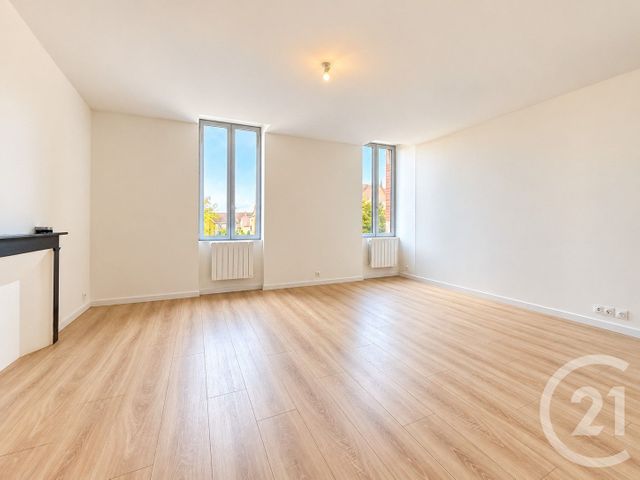Appartement F4 à louer - 4 pièces - 89.5 m2 - YZEURE - 03 - AUVERGNE - Century 21 Pierre Immobilier