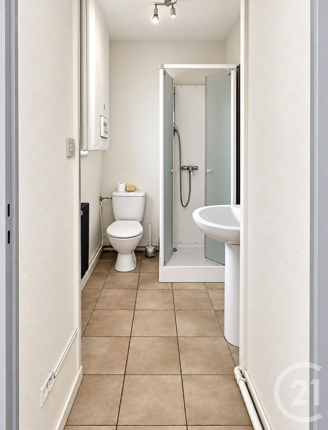 Appartement F2 à louer - 2 pièces - 23.79 m2 - YZEURE - 03 - AUVERGNE - Century 21 Pierre Immobilier