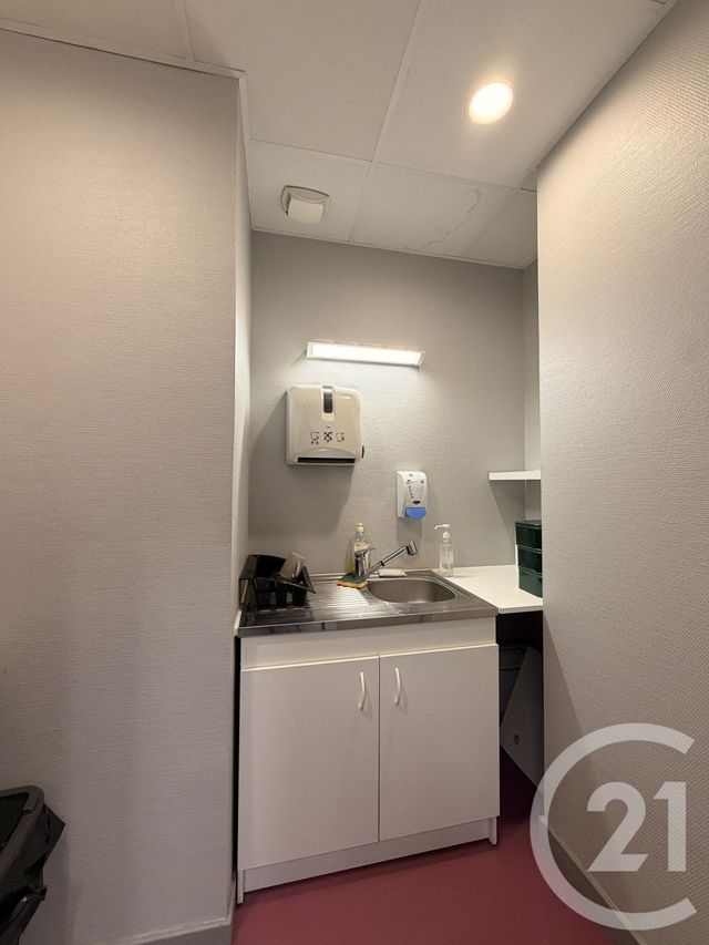 commerce à louer - 165.0 m2 - MOULINS - 03 - AUVERGNE - Century 21 Pierre Immobilier