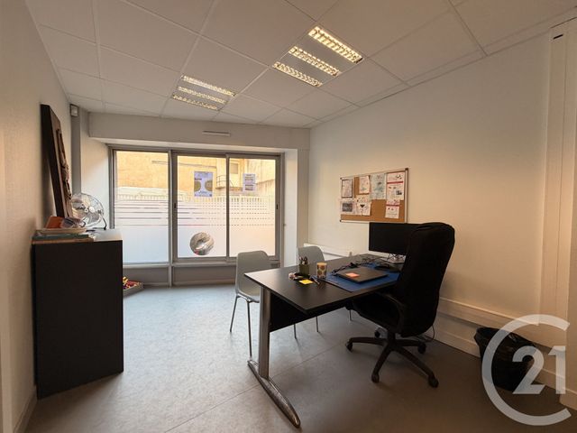 commerce à louer - 165.0 m2 - MOULINS - 03 - AUVERGNE - Century 21 Pierre Immobilier