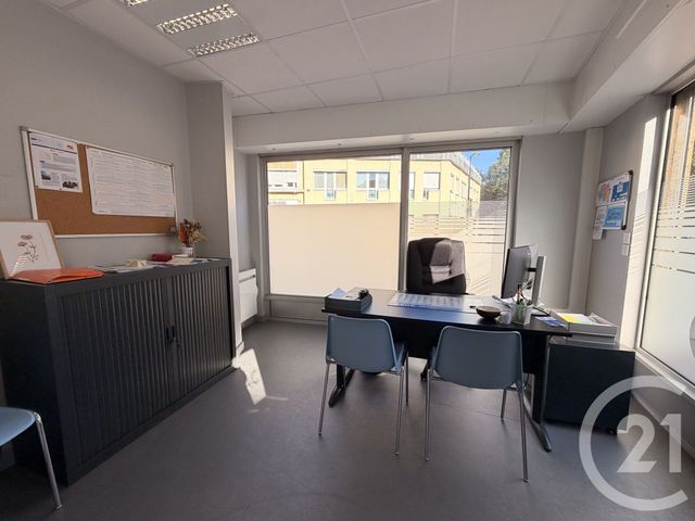 commerce à louer - 165.0 m2 - MOULINS - 03 - AUVERGNE - Century 21 Pierre Immobilier