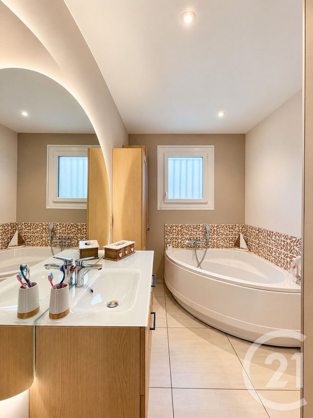 maison à vendre - 6 pièces - 137.22 m2 - MOULINS - 03 - AUVERGNE - Century 21 Pierre Immobilier