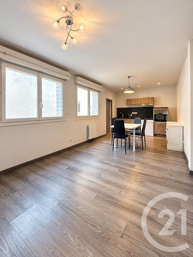 Appartement F2 à louer - 2 pièces - 39.52 m2 - MOULINS - 03 - AUVERGNE - Century 21 Pierre Immobilier