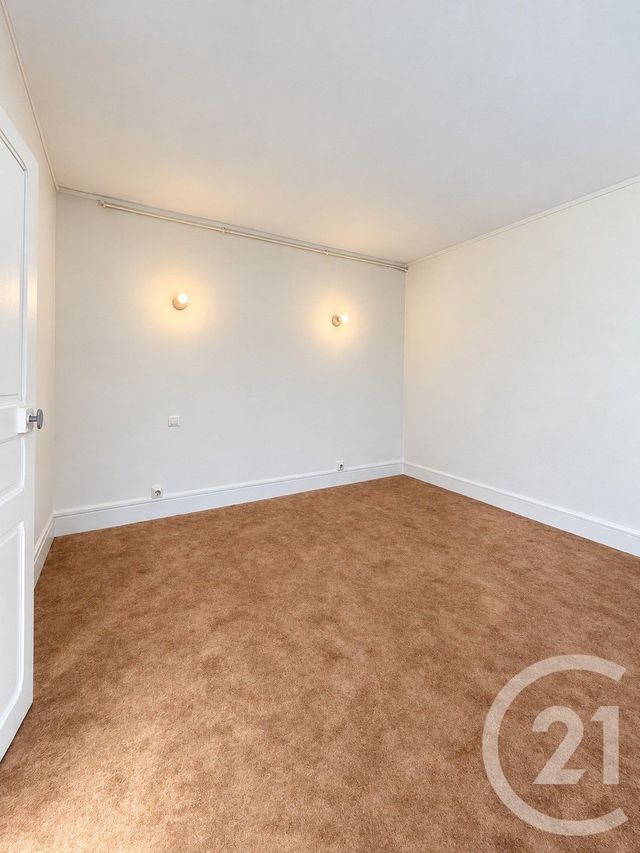 Appartement F2 à louer - 2 pièces - 41.2 m2 - YZEURE - 03 - AUVERGNE - Century 21 Pierre Immobilier
