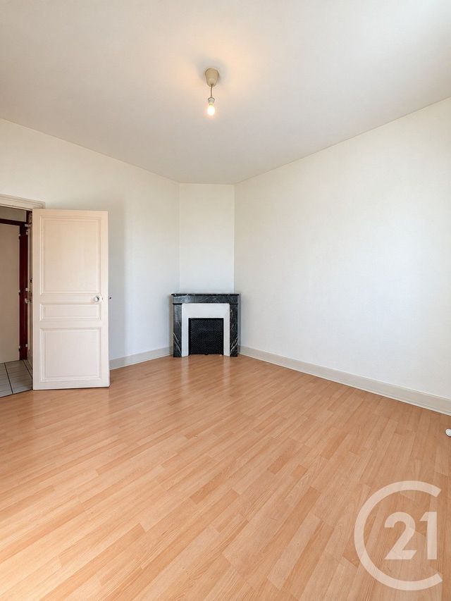 Appartement F2 à louer - 2 pièces - 45.38 m2 - YZEURE - 03 - AUVERGNE - Century 21 Pierre Immobilier