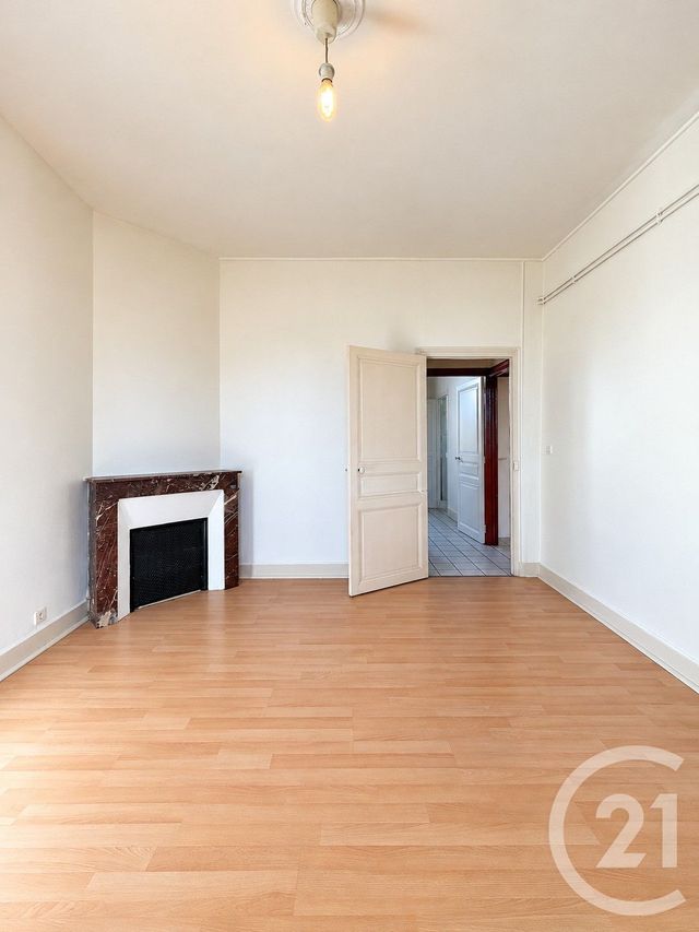 Appartement F2 à louer - 2 pièces - 45.38 m2 - YZEURE - 03 - AUVERGNE - Century 21 Pierre Immobilier