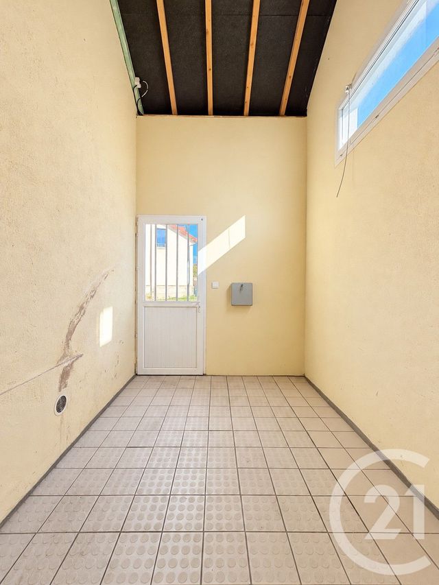 Appartement F2 à louer - 2 pièces - 45.38 m2 - YZEURE - 03 - AUVERGNE - Century 21 Pierre Immobilier