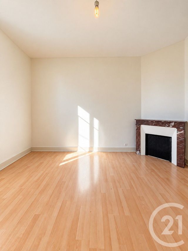 Appartement F2 à louer - 2 pièces - 45.38 m2 - YZEURE - 03 - AUVERGNE - Century 21 Pierre Immobilier