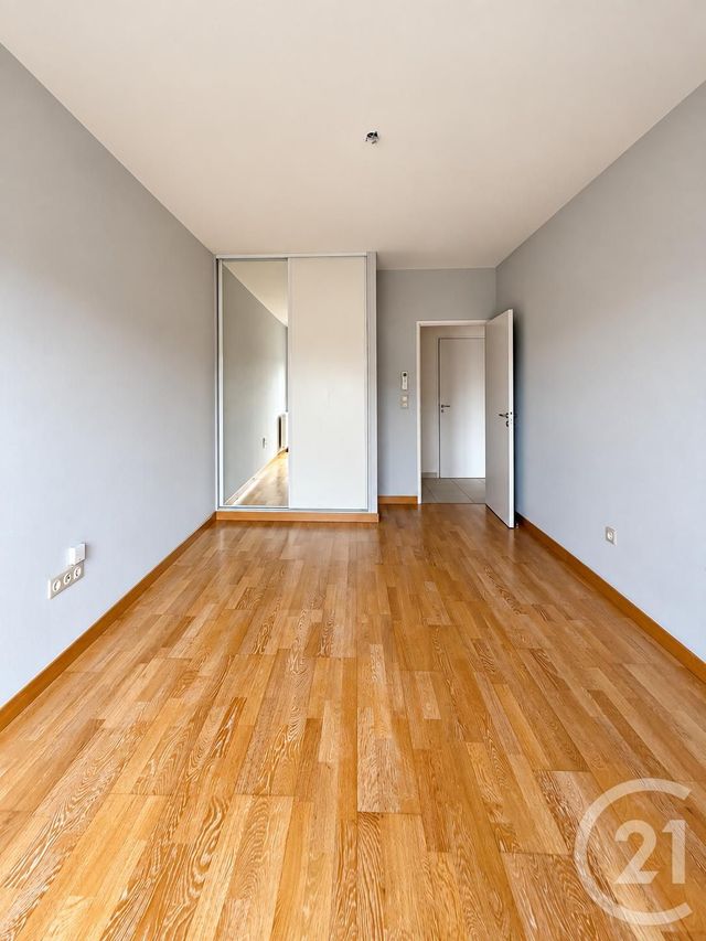 Appartement F3 à louer - 3 pièces - 84.87 m2 - MOULINS - 03 - AUVERGNE - Century 21 Pierre Immobilier