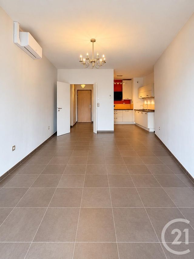 Appartement F3 à louer - 3 pièces - 84.87 m2 - MOULINS - 03 - AUVERGNE - Century 21 Pierre Immobilier