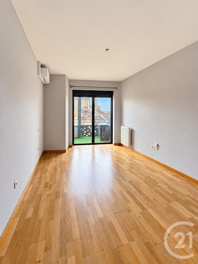 Appartement F3 à louer - 3 pièces - 84.87 m2 - MOULINS - 03 - AUVERGNE - Century 21 Pierre Immobilier