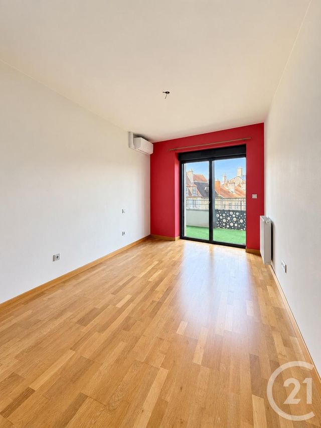 Appartement F3 à louer - 3 pièces - 84.87 m2 - MOULINS - 03 - AUVERGNE - Century 21 Pierre Immobilier