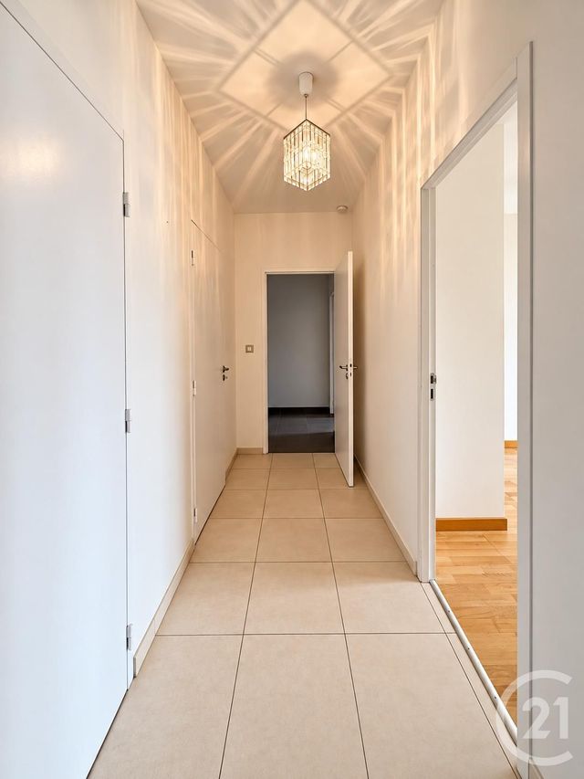 Appartement F3 à louer - 3 pièces - 84.87 m2 - MOULINS - 03 - AUVERGNE - Century 21 Pierre Immobilier