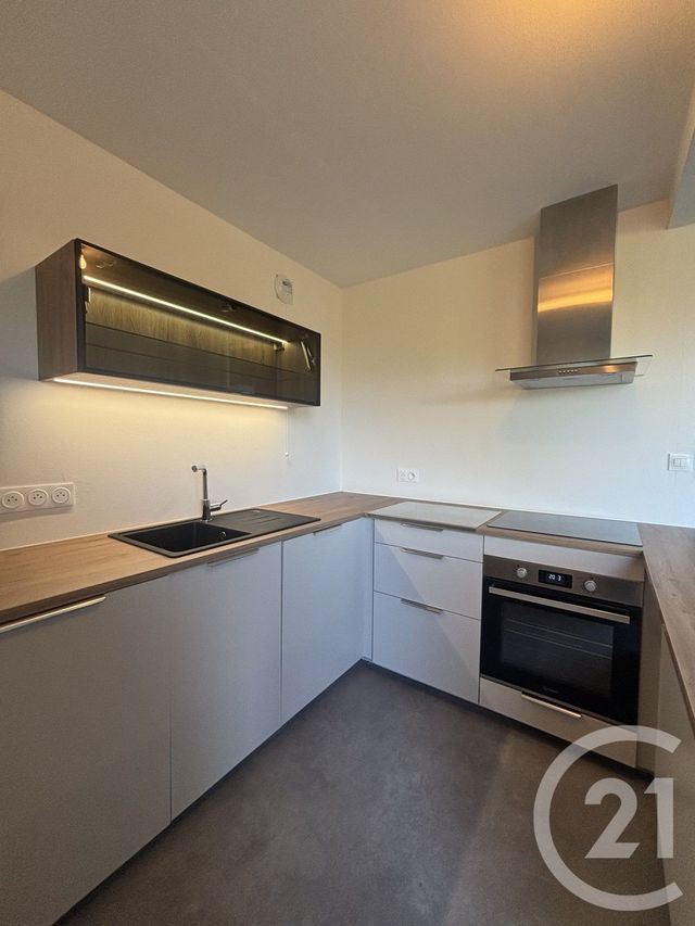 Appartement F3 à louer - 3 pièces - 73.0 m2 - MOULINS - 03 - AUVERGNE - Century 21 Pierre Immobilier