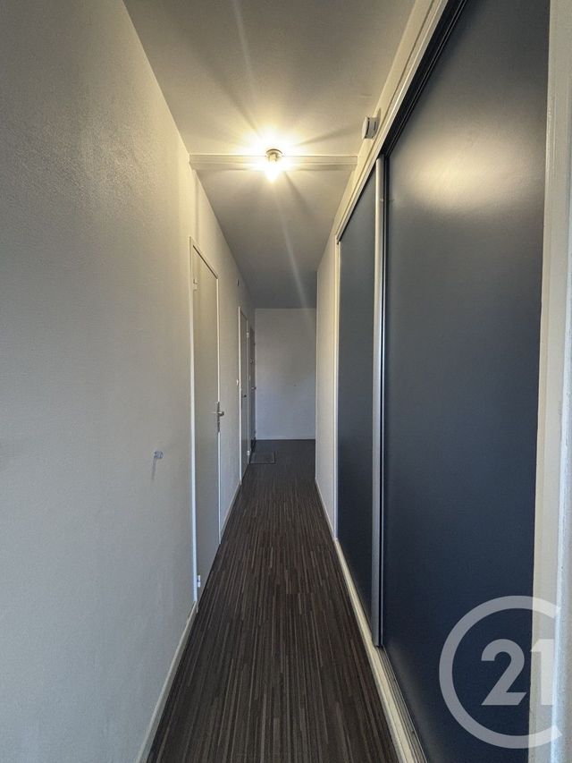 Appartement F3 à louer - 3 pièces - 73.0 m2 - MOULINS - 03 - AUVERGNE - Century 21 Pierre Immobilier