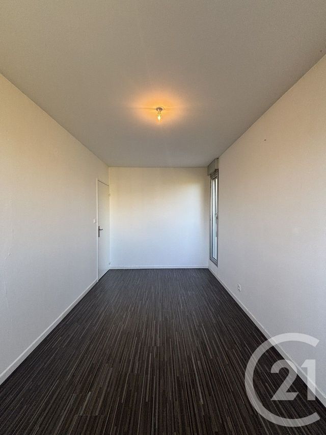 Appartement F3 à louer - 3 pièces - 73.0 m2 - MOULINS - 03 - AUVERGNE - Century 21 Pierre Immobilier