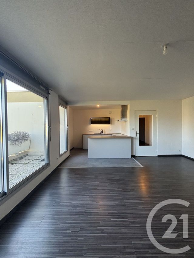 Appartement F3 à louer - 3 pièces - 73.0 m2 - MOULINS - 03 - AUVERGNE - Century 21 Pierre Immobilier