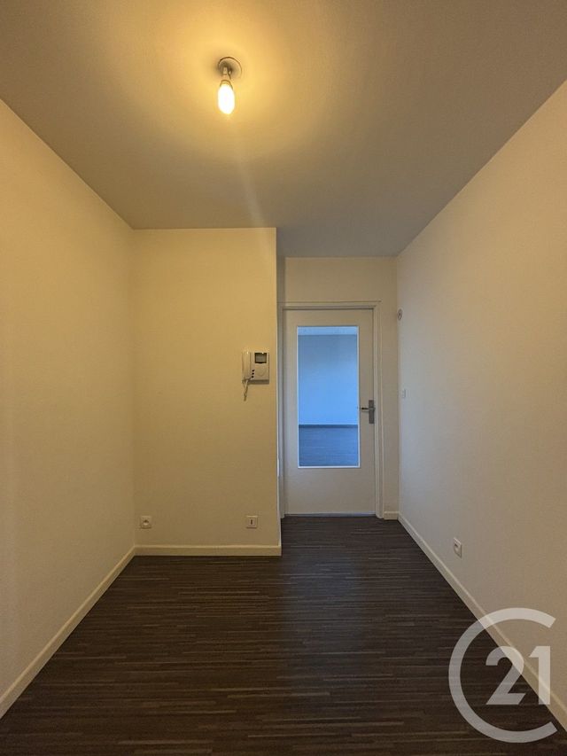 Appartement F3 à louer - 3 pièces - 73.0 m2 - MOULINS - 03 - AUVERGNE - Century 21 Pierre Immobilier