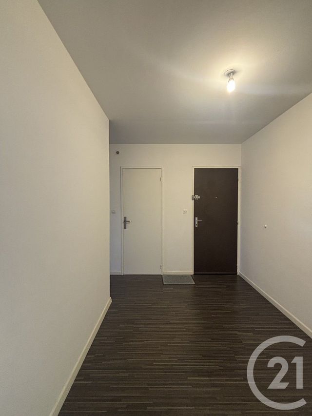 Appartement F3 à louer - 3 pièces - 73.0 m2 - MOULINS - 03 - AUVERGNE - Century 21 Pierre Immobilier