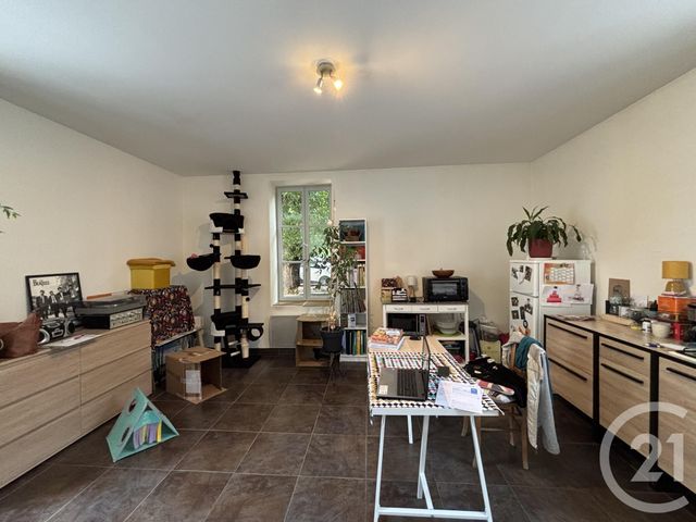 Appartement F2 à louer - 2 pièces - 42.35 m2 - MOULINS - 03 - AUVERGNE - Century 21 Pierre Immobilier