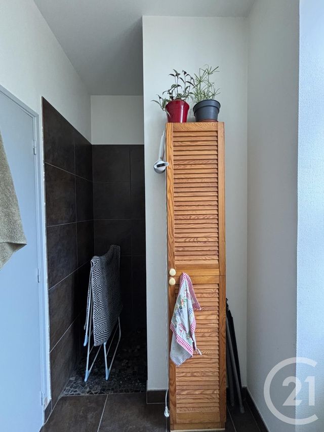 Appartement F2 à louer - 2 pièces - 42.35 m2 - MOULINS - 03 - AUVERGNE - Century 21 Pierre Immobilier