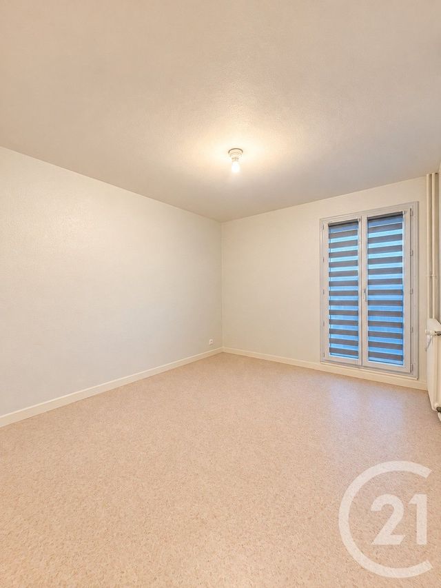 Appartement F3 à louer - 3 pièces - 66.35 m2 - MOULINS - 03 - AUVERGNE - Century 21 Pierre Immobilier