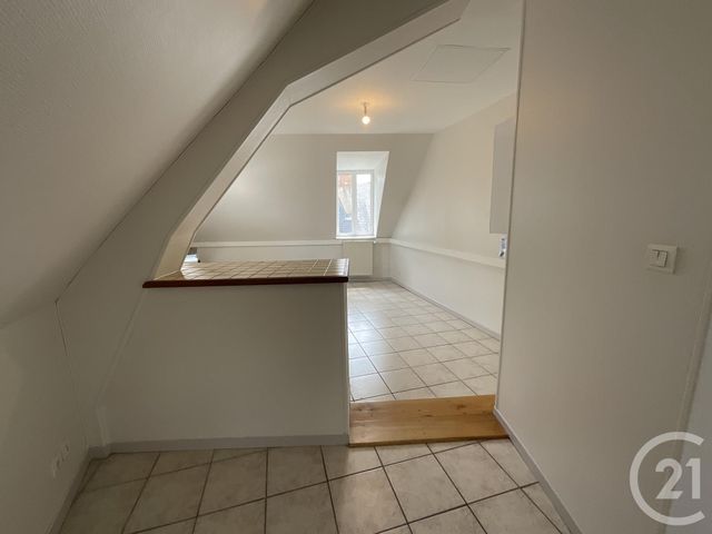Appartement F3 à louer - 3 pièces - 64.57 m2 - MOULINS - 03 - AUVERGNE - Century 21 Pierre Immobilier